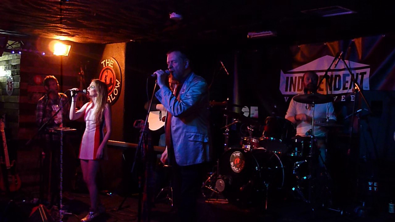 BMX Bandits 'Take Me To Heaven' Live at The Bungalow Paisley 23/01/17