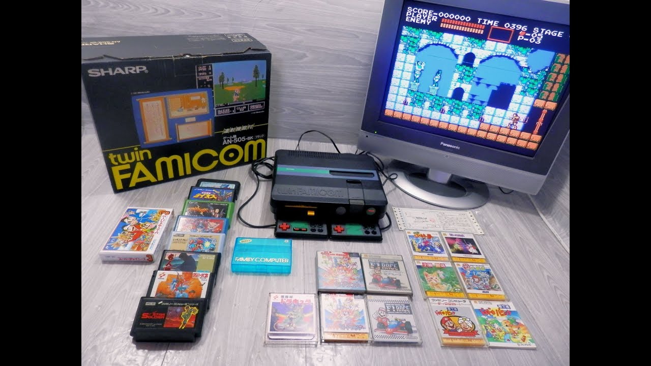 Sharp Twin Famicom AN-505BK + 17 games originais