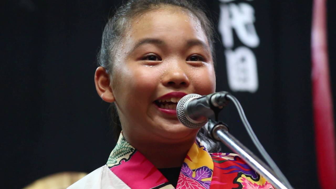 2016/08/15 交野市　槃若寺にて、美声の沖縄民謡の歌う　琉音ちゃんのライブ