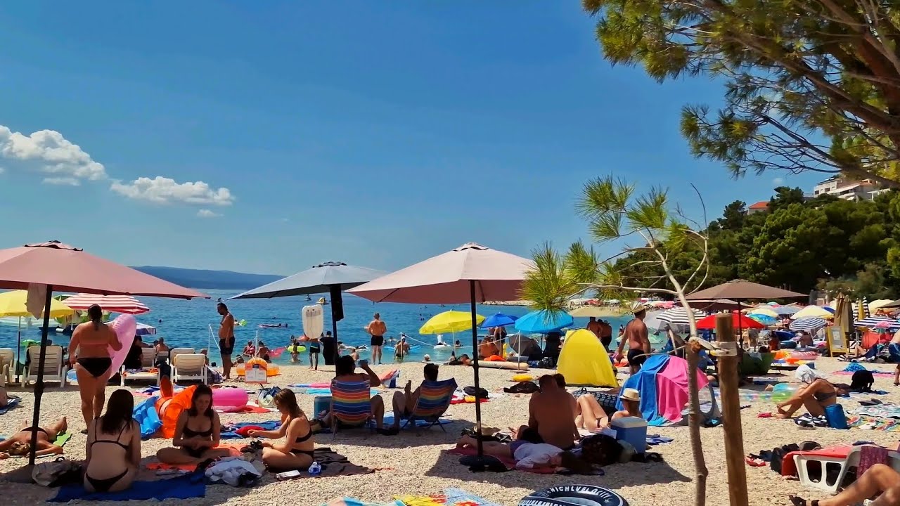 CHORWACJA FULL LUDZI TO PRAWDZIWE WAKACJE Plaża Ba&scaron;ka Voda Ceny Wynajęcia Deski SUP RIVIERA MAKARSKA