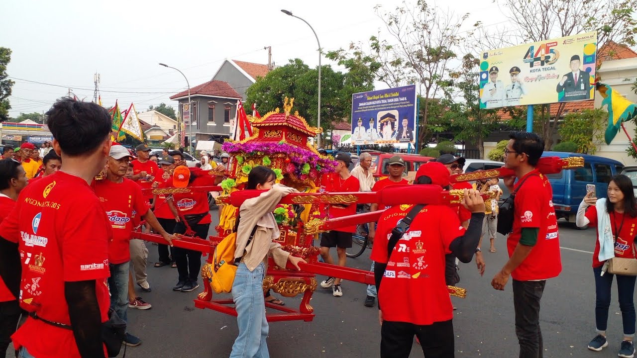 Kirab Gotong TOE PE KONG Kelenteng TEK HAY KIONG KOTA TEGAL || SEJIT YM.KONGCO CENG GWAN CIN KUN ||
