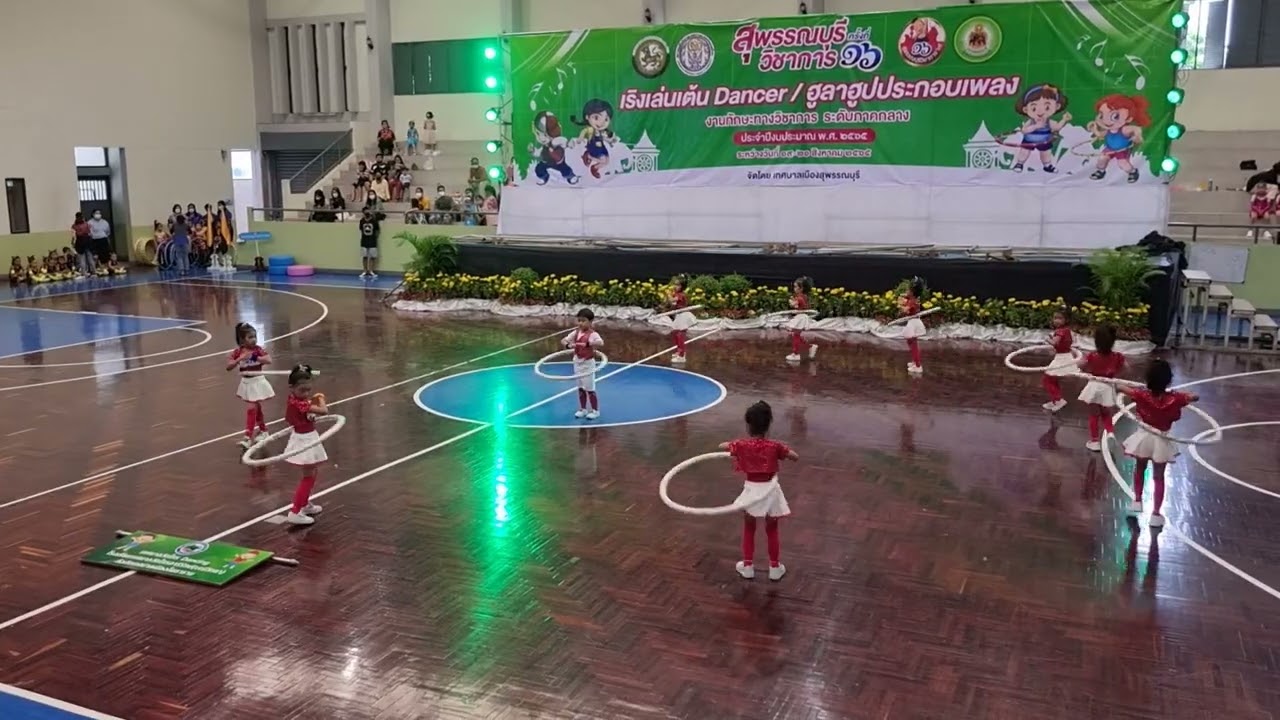 ฮูร่าฮูป โรงเรียนเทศบาลวัดไทรฯ อ.โพธาราม จ.ราชบุรี