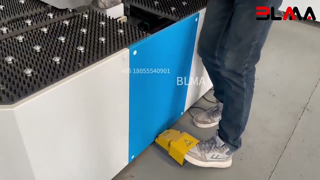 BLMA-1200C Panel Bending Machine Demo | Precision Sheet Metal Forming-Russian