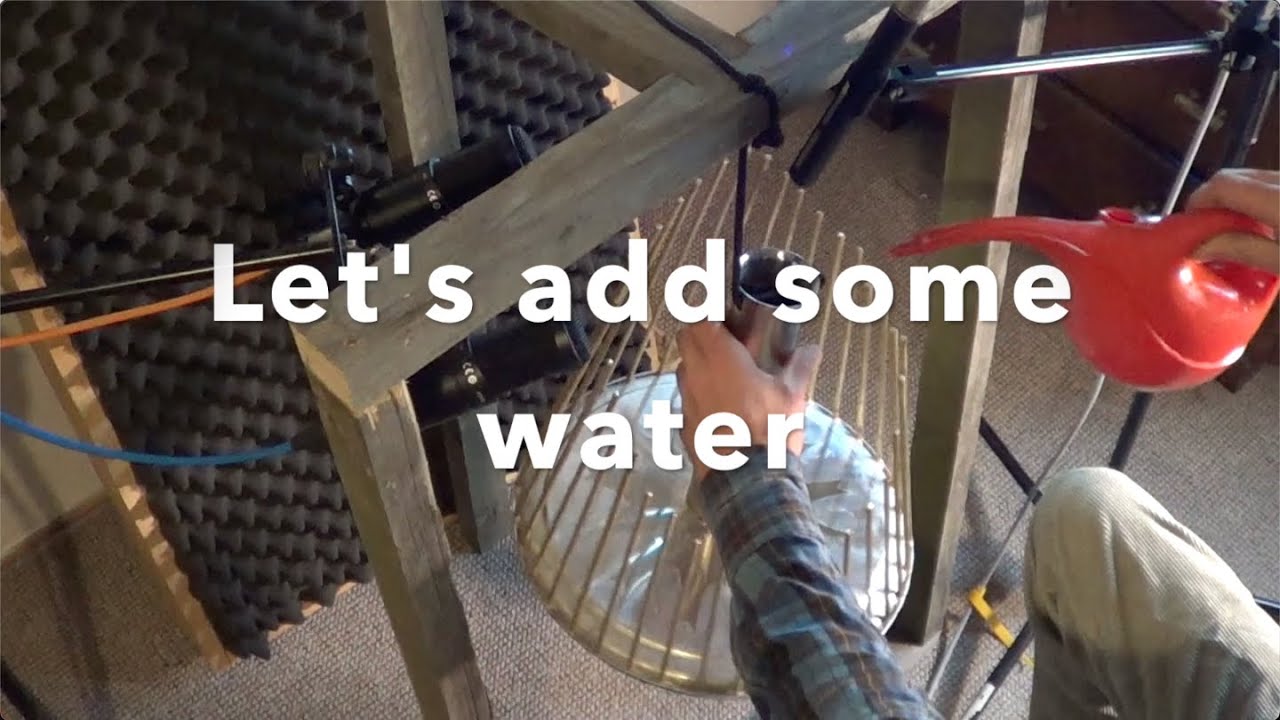 How does water affect the sound of a Hyperstellar waterphone?