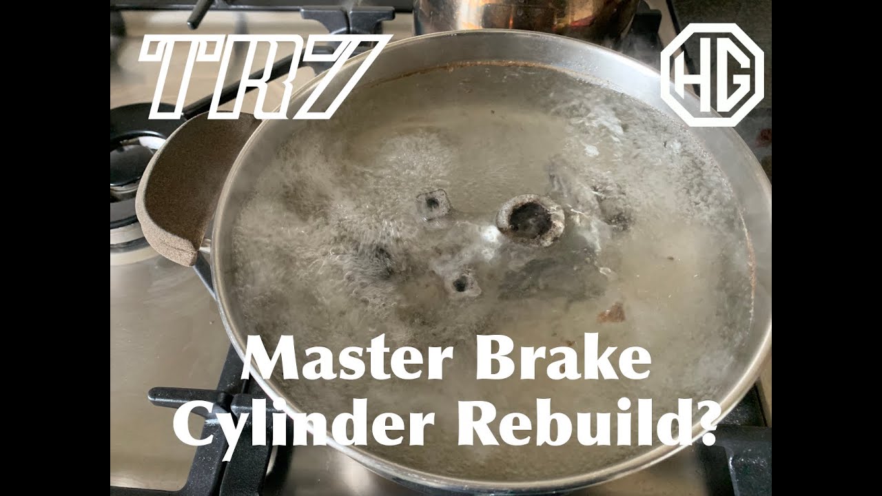Triumph TR7:  Master Brake Cylinder Rebuild Part 1
