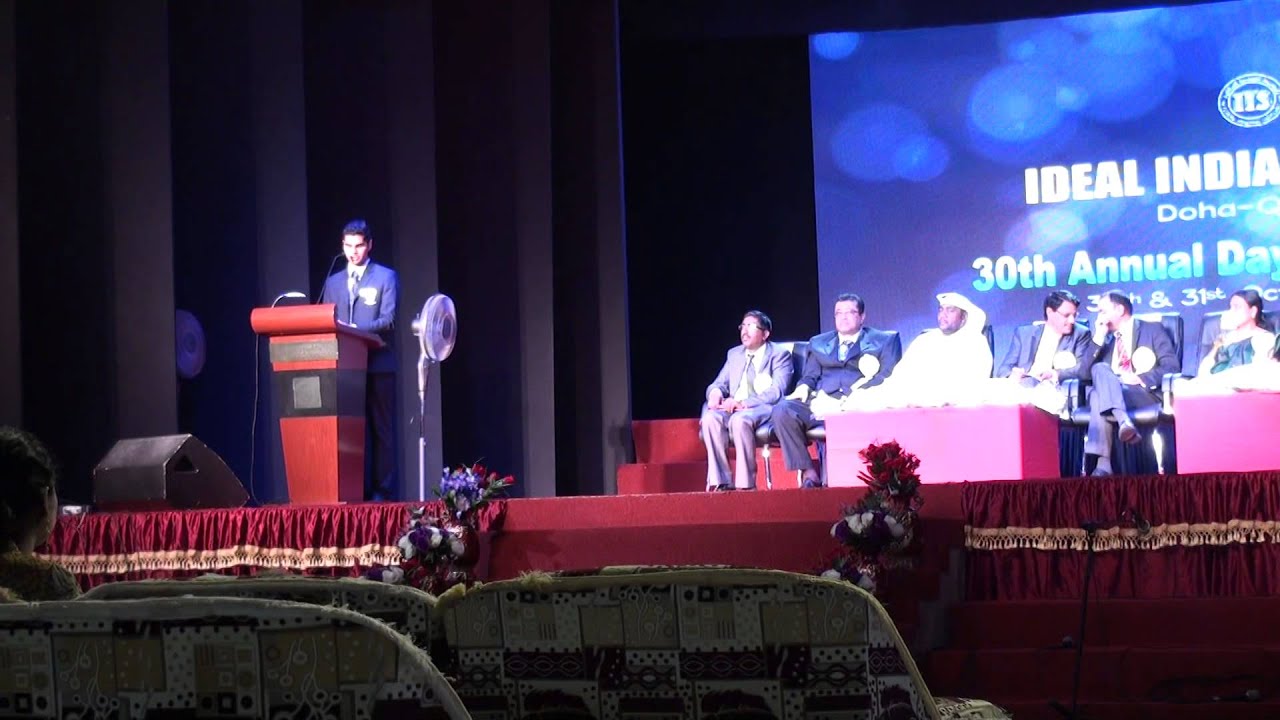 Aakash proposing vote of thanks for IIS Annual Day 2014