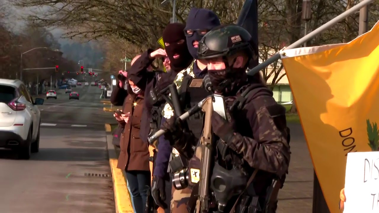 ARMED PROTESTERS arrive at Oregon Capitol