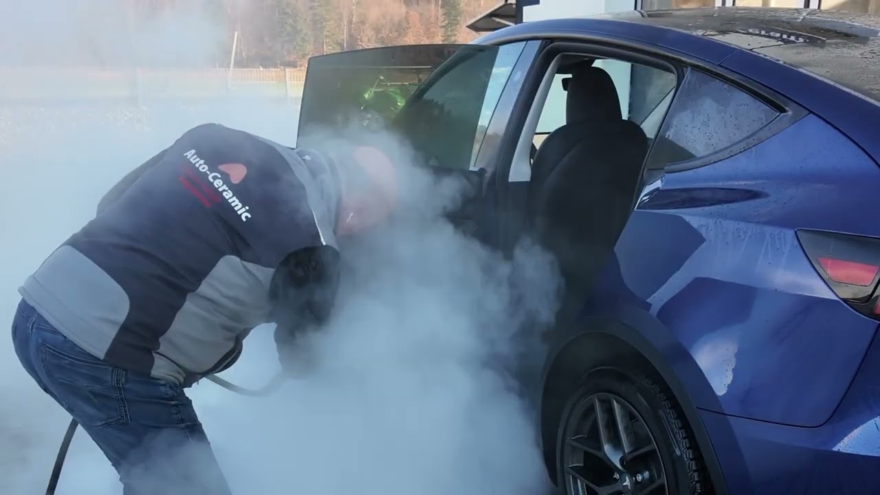 Vor 1,5 Jahren mit Keramik beschichtet. Dampfreinigung