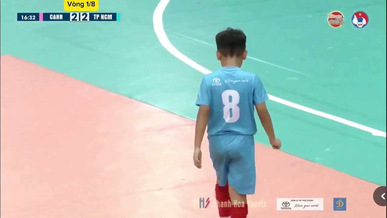 Kịch tính, màn rượt đuổi tỷ số gay cấn của 2 đội U9 TpHCM&U9CAHN