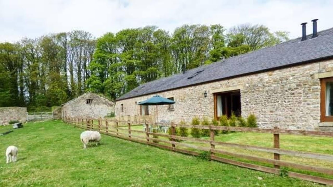 Poppy Cottage, Lancaster, United Kingdom | Travel With Kiara