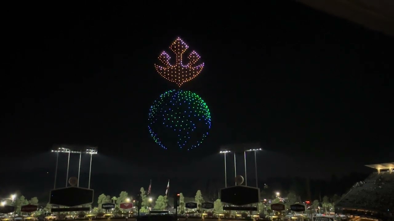 LA Dodgers  Hololive Night Drone Show ロサンゼルス・ドジャースのホロライブ ドローンシヨー 7/5/24