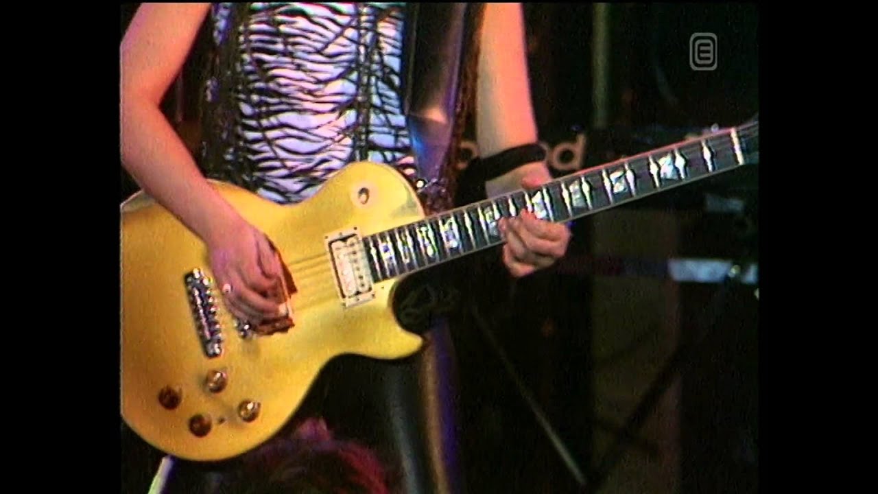 Girlschool - Running Wild (Live) 50 fps