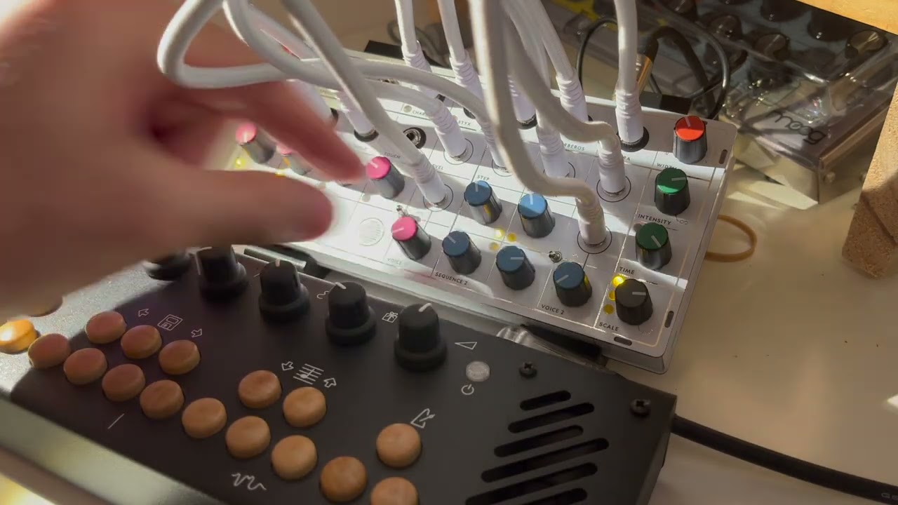 pluto / pocket piano 201