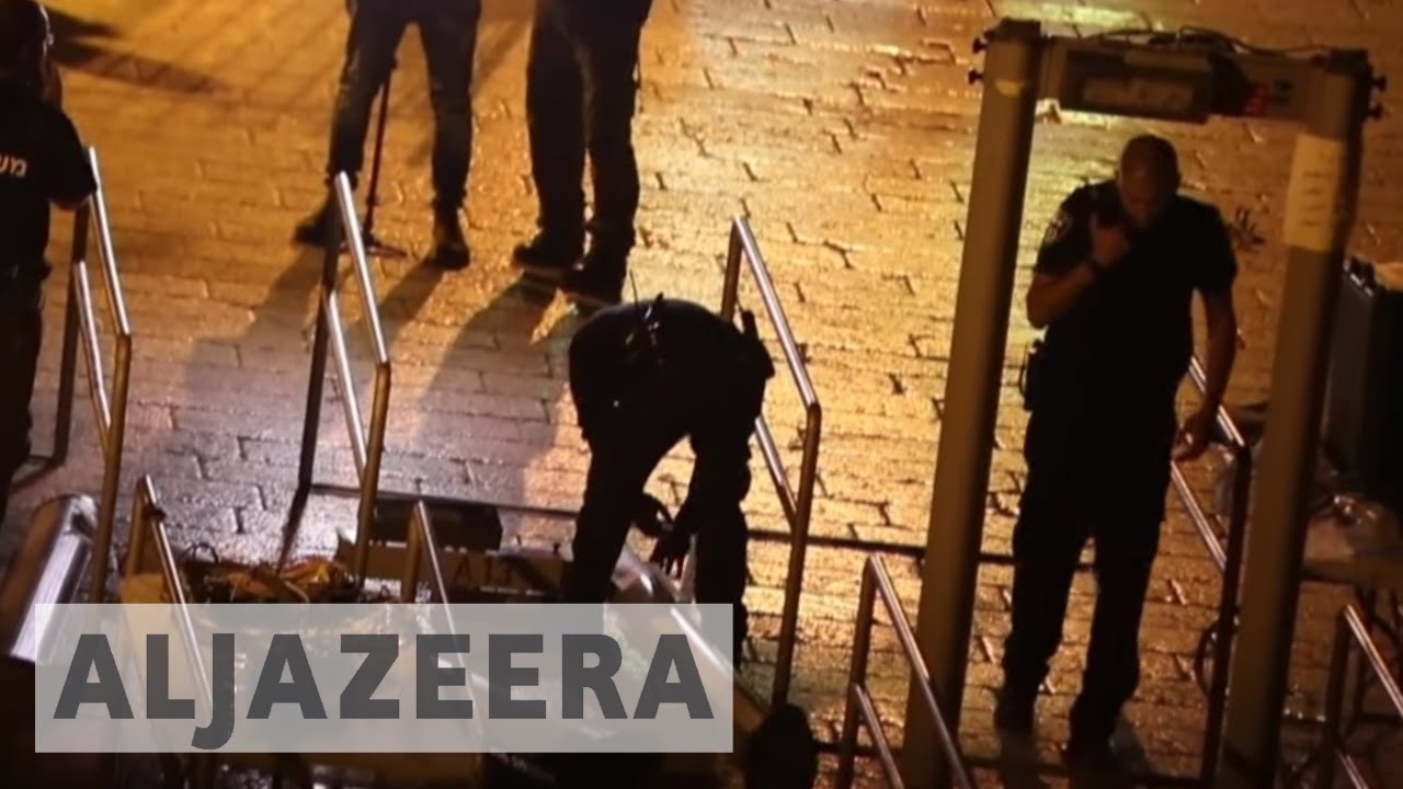 Israel removes metal detectors from al-Aqsa Mosque compound