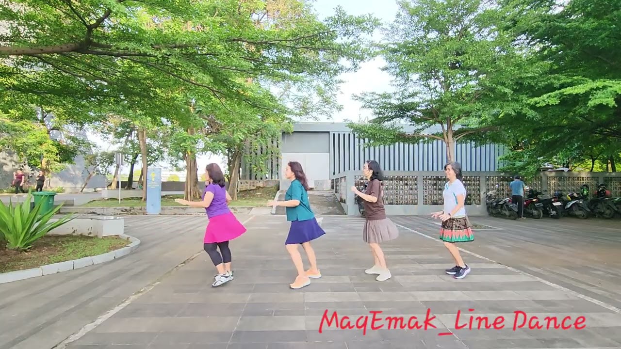 Sik Sik Sibatumanikan - Line Dance