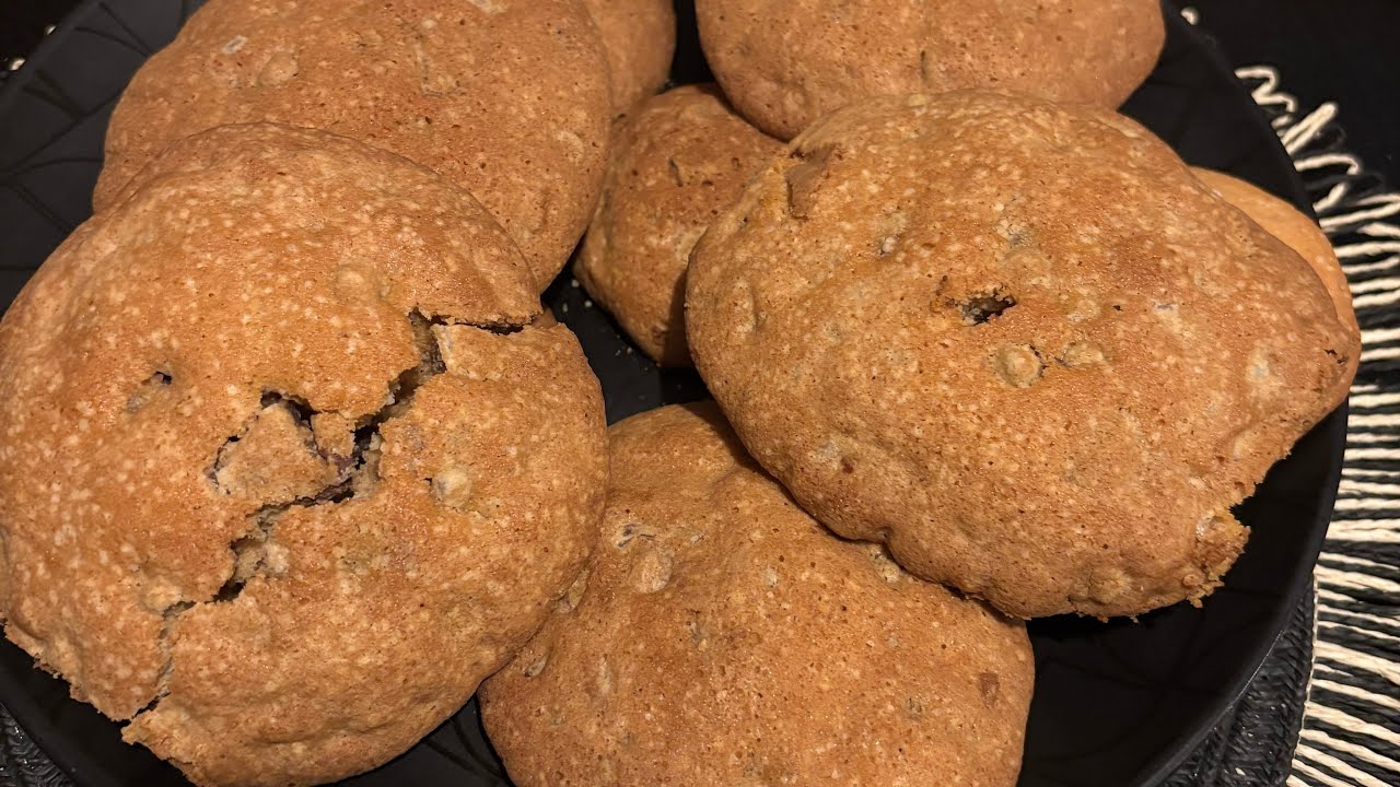 Chocolate chip cookies 