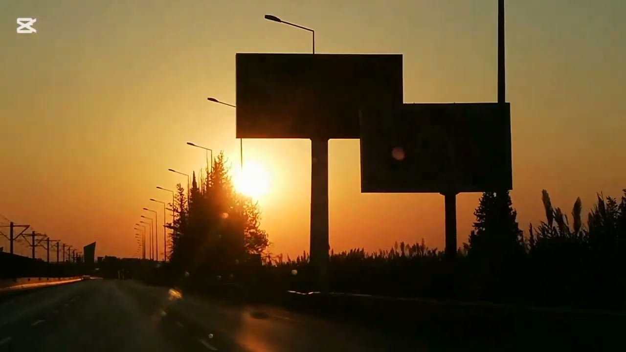 Uzayıp gıder yollar günaydın dıyor güneş 