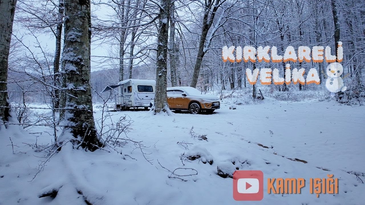 ЕДА У КОСТА В СНЕЖНОМ ЛАГЕРЬЕ