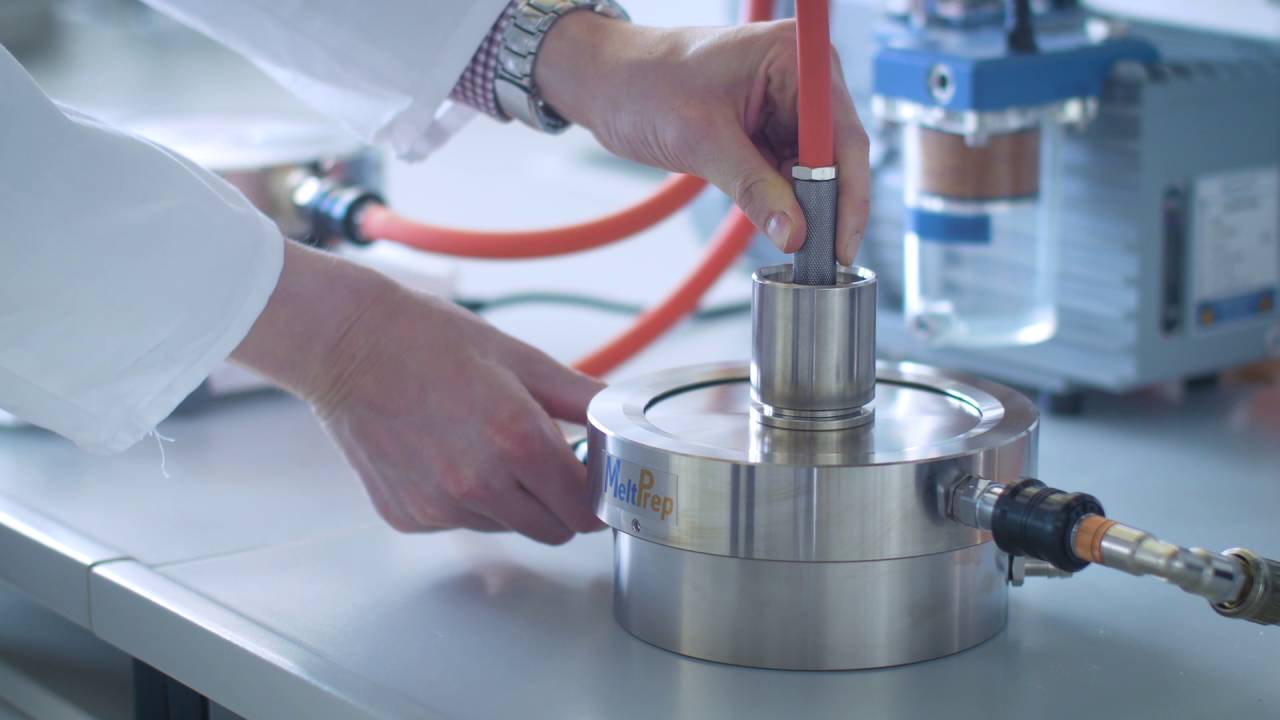 Vacuum Compression Molding by MeltPrep