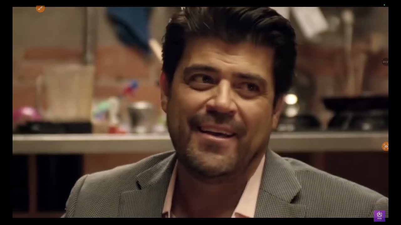 40 y 20: paco engaña a macarena