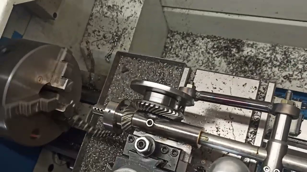 &Uacute;til para realizar ranuras interiores de lubricaci&oacute;n en el torno (homemade oil Groove cutter)