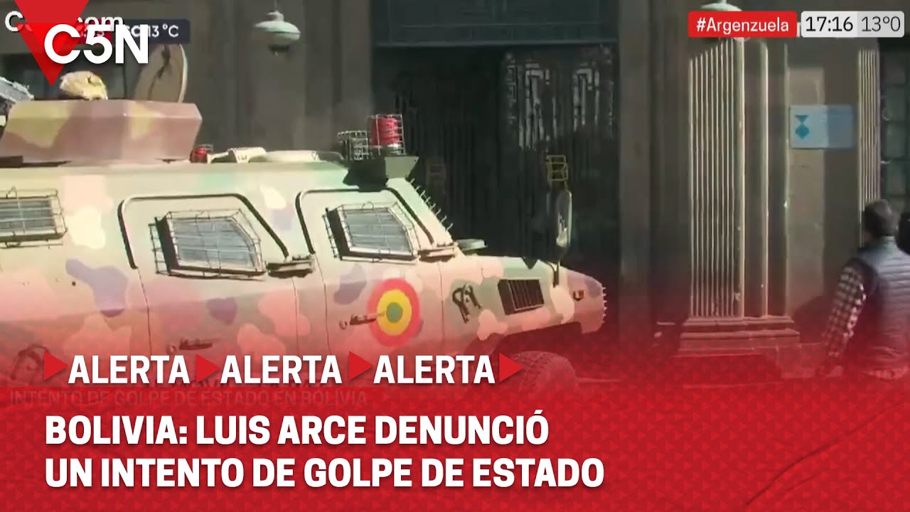 BOLIVIA: TANQUETAS y MILITARES ARMADOS ingresan y cierran la PLAZA MURILLO