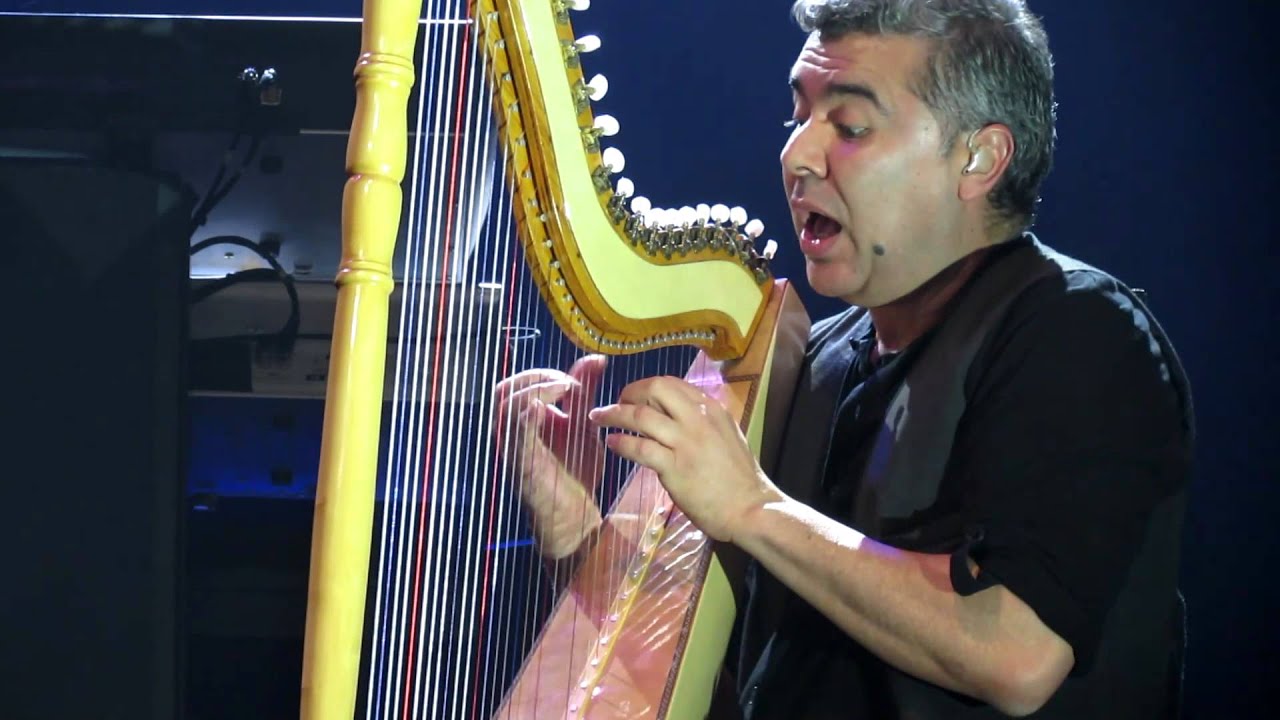 Yanni in Houston 08-19-2012 Harp Solo by Victor Espinola