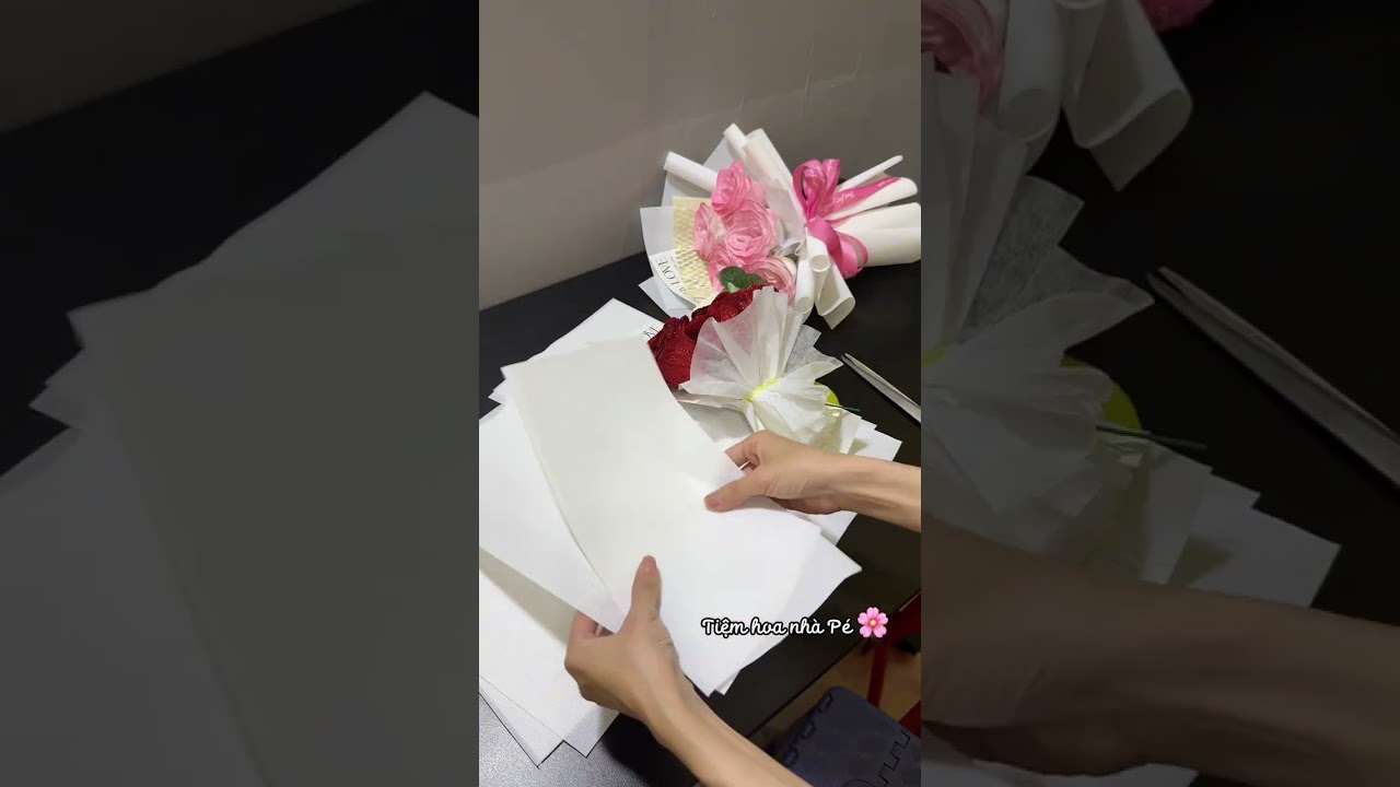 Cách bó 5 bông kim tuyến siêu đơn giản, tiết kiệm giấy #tiemhoanhape #cáchbohoa #huongdanbohoa