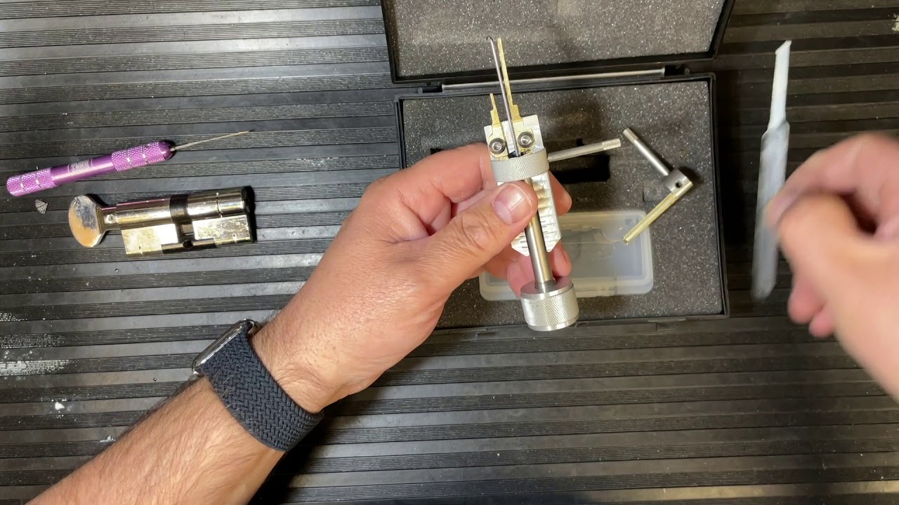 (47) TOOL REVIEW! GJ Locks Yale Superior/Platinum pick