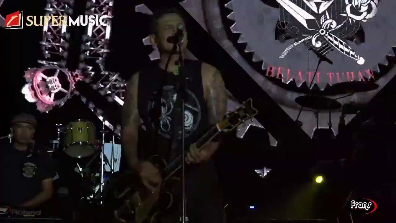 ( LIVE ) 