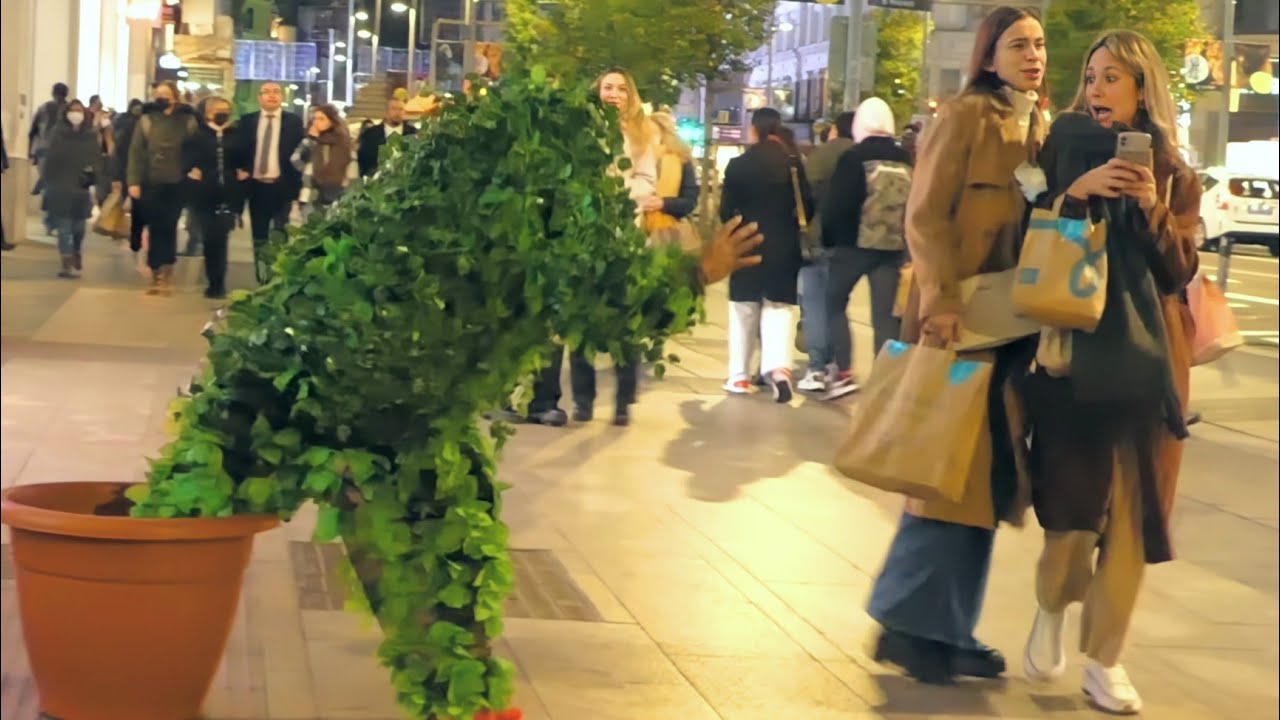 PRETTY GIRLS GET SCARED and RUN LIKE CRAZY !!! Bushman Prank