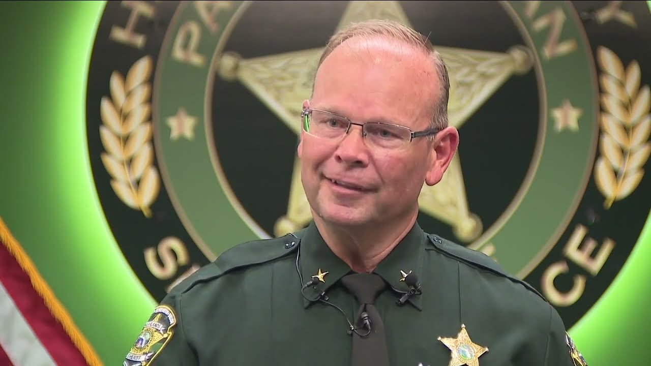Home intruder stabbed to death after shooting Florida woman in face: Deputies