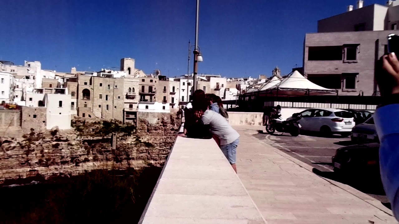 Volare  - Polignano a Mare ( Bari )... Pietro Scelsi