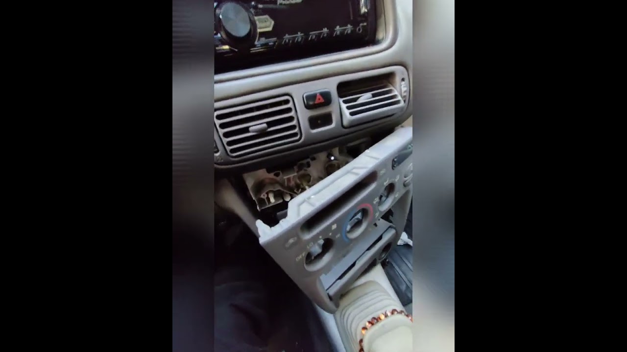 Toyota Corolla Terra 98/02 kalorifer paneli/sis düğmesi LED değişimi sökme takma videosu