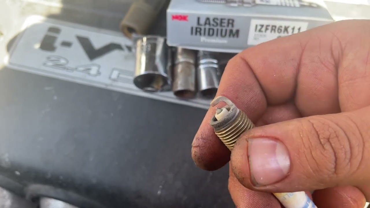 Como cambiar bujias (spark plugs) 2008 honda Cr-v