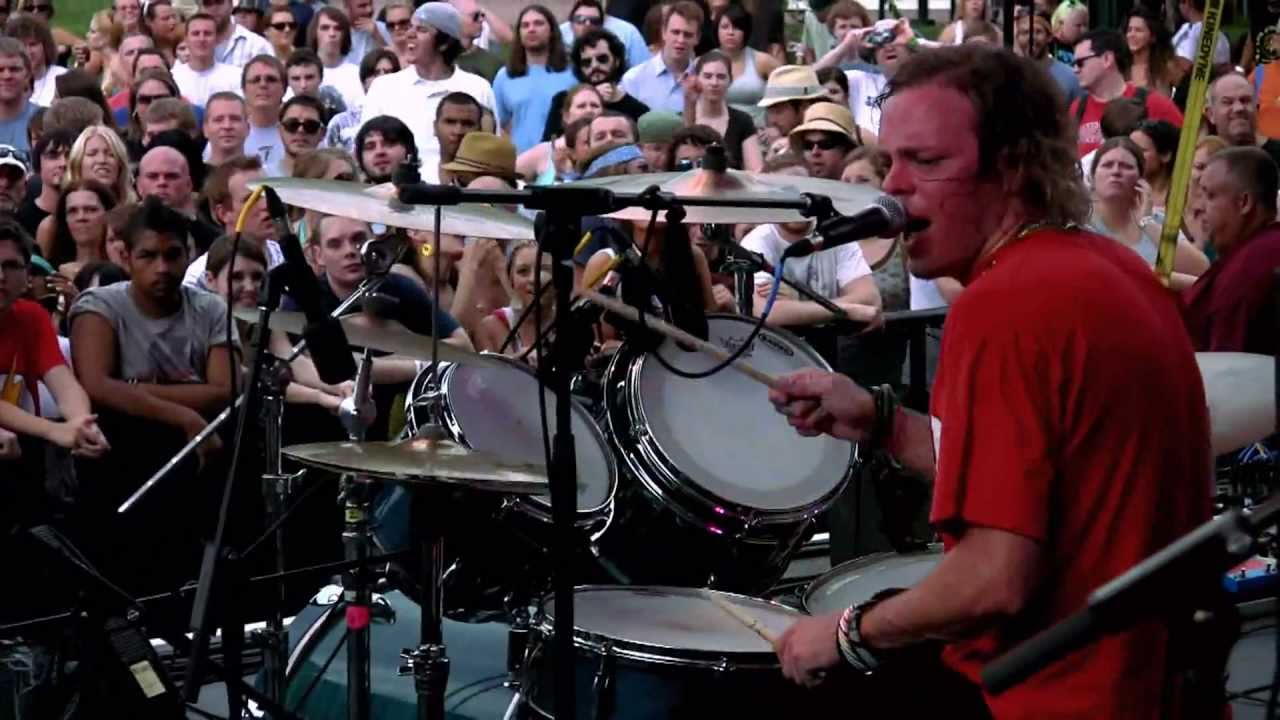 Cage the Elephant LIVE: Free Love @ Forecastle