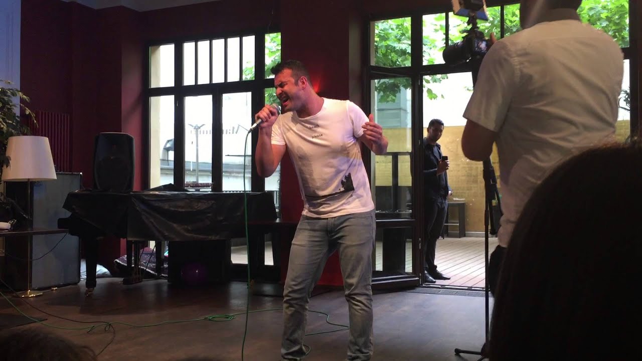 Antonio Gerardi live in Wiesbaden im 