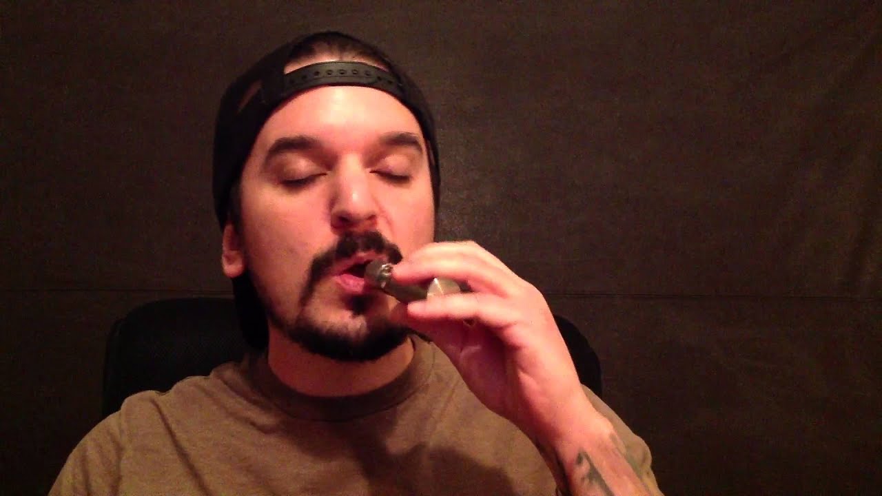 Villain Vapors Pair of Deuces