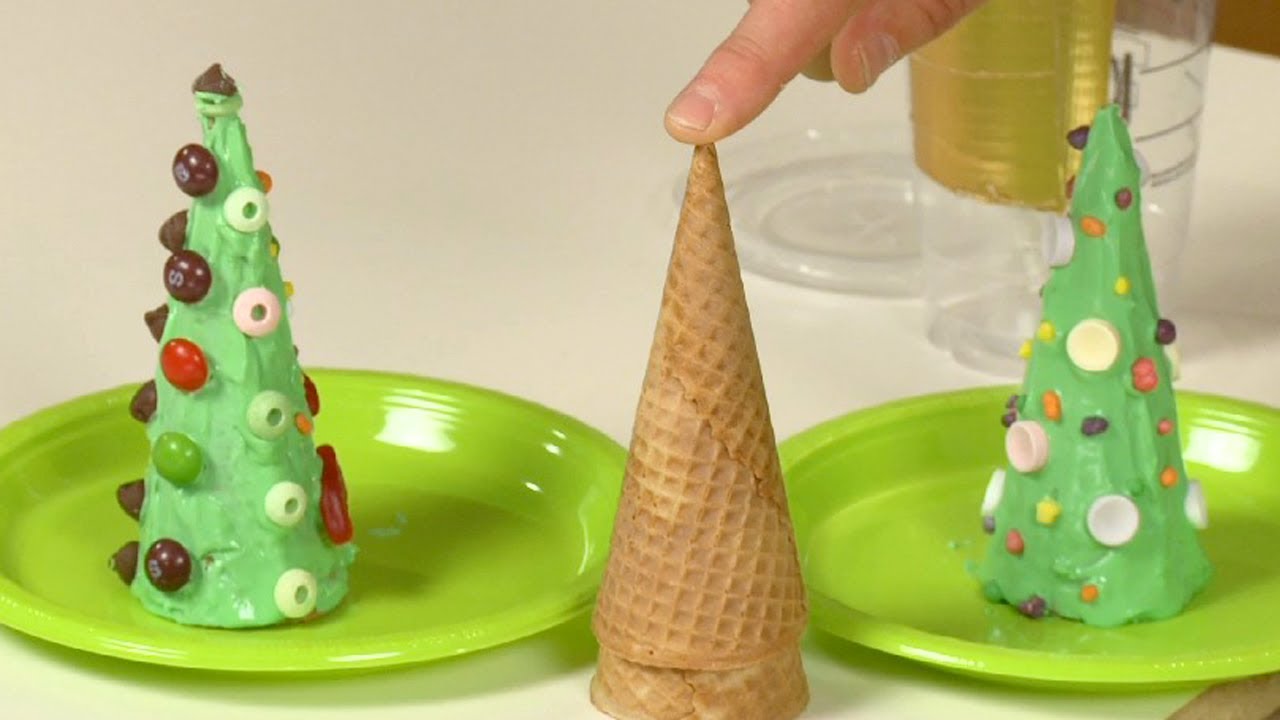 How to Make an Ice Cream Cone Christmas Tree | Sophie's World