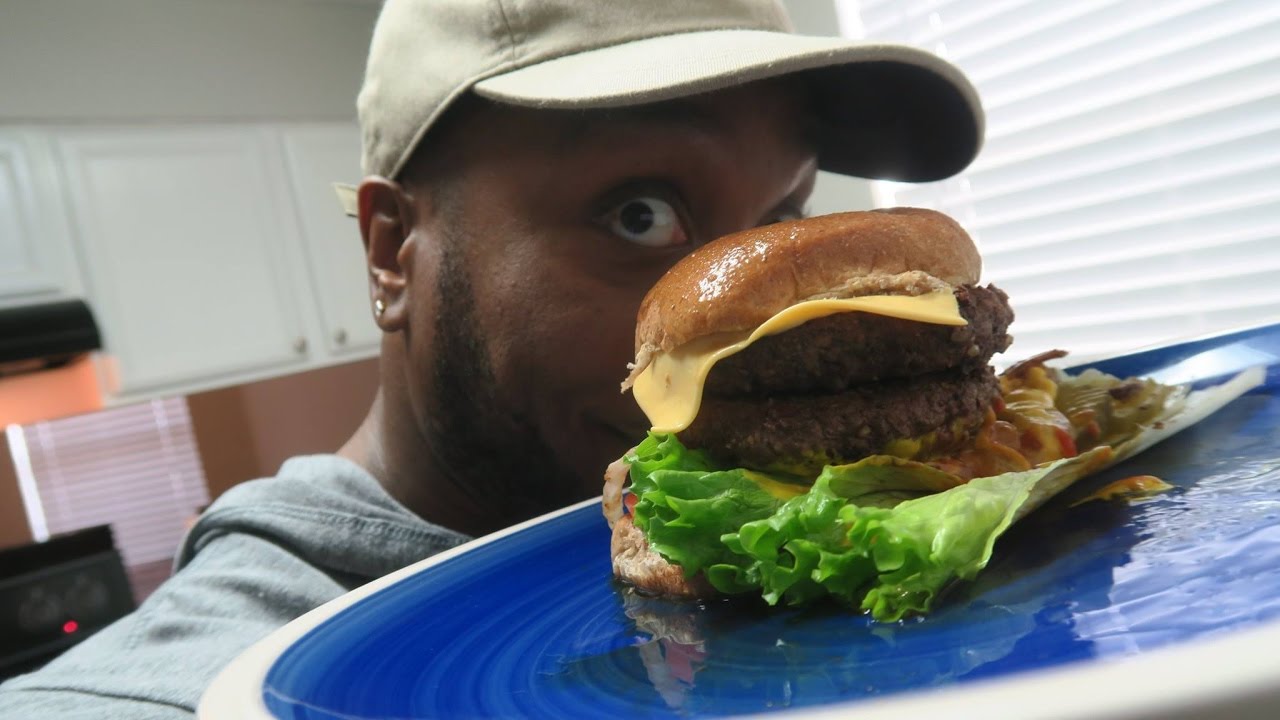 SWC: Weigh Meat Cooked Or Uncooked? | Macro Friendly Cheeseburger | Quick Pick Ups