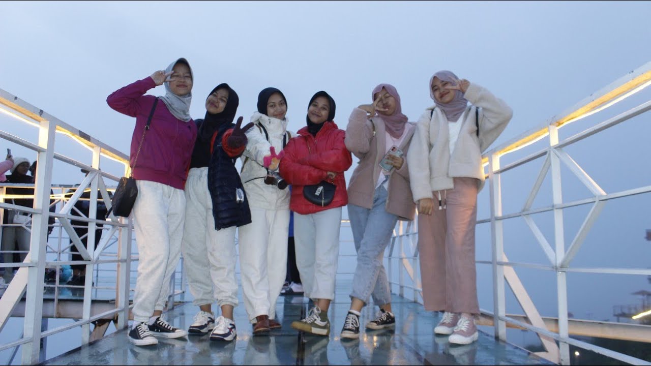 SMA N 1 CIGOMBONG GOES TO DIENG - JOGJA