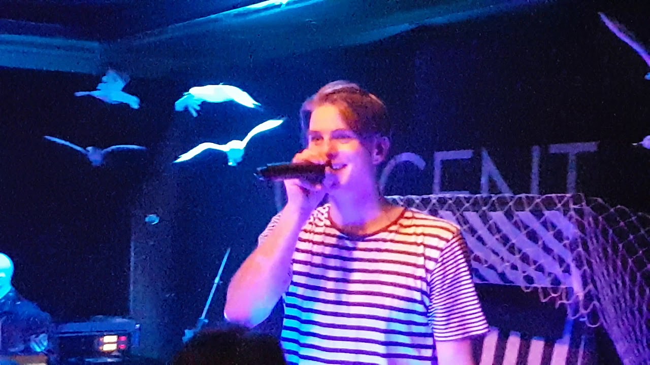 Vincent Gross - Dieser Beat - M&ouml;wengold Tour 09.11.2018 in Mainz