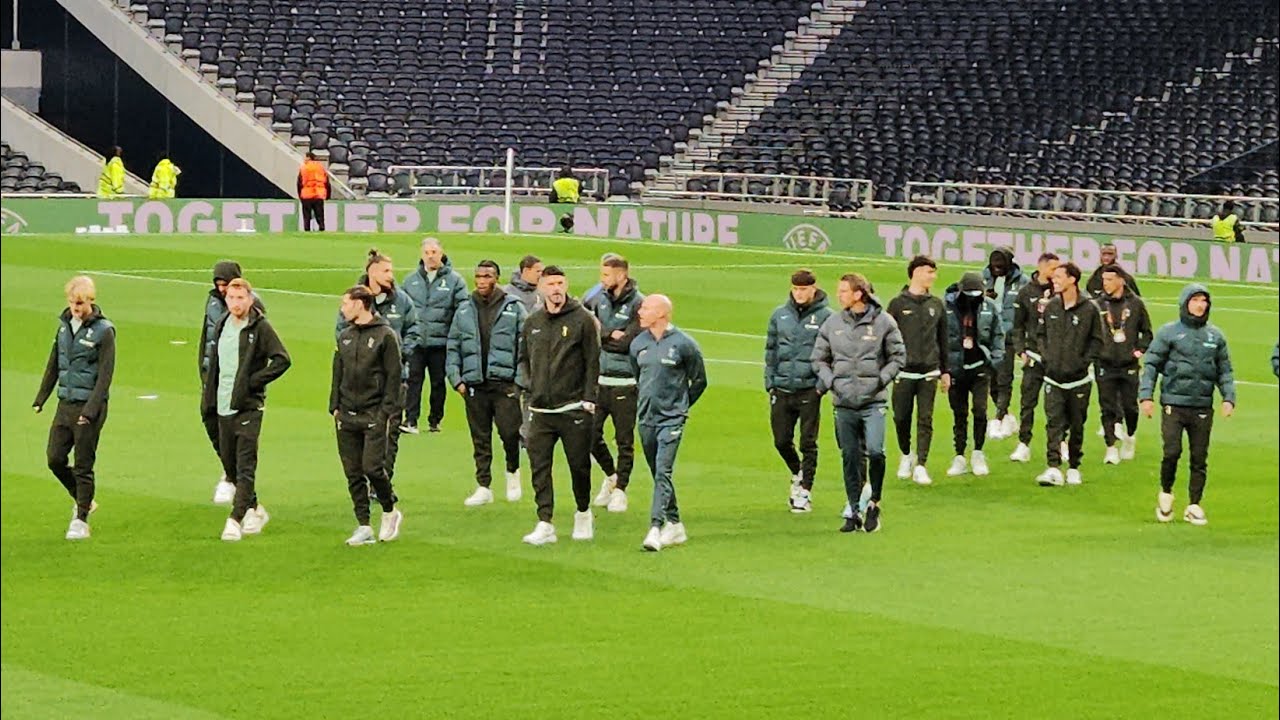 THE SPURS SQUAD HAVE ARRIVED AT THE TOTTENHAM HOTSPUR STADIUM: Spurs v Qarabağ: Europa League