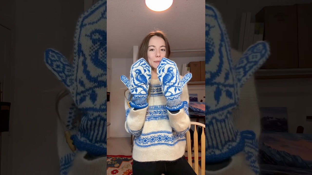 In loooovvve with my mittens #knitting #mittens #songbirdmittens #alaska