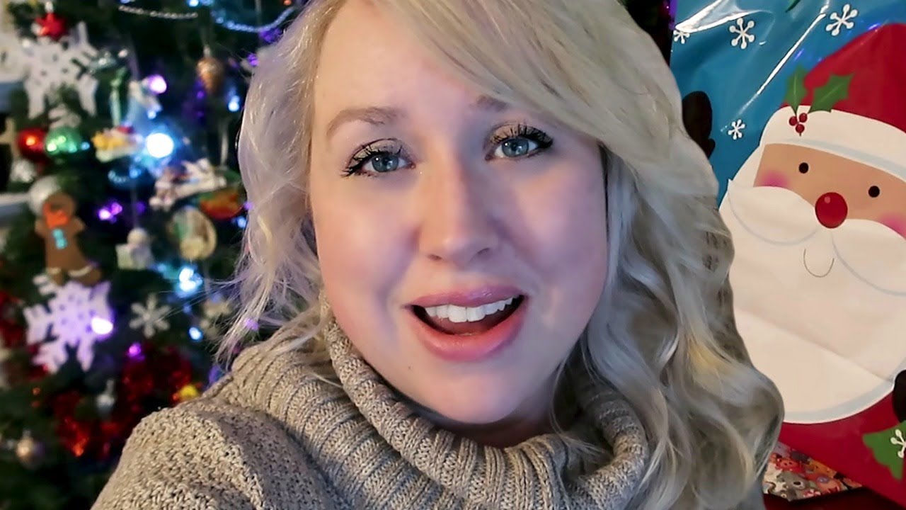 🎄LARGE FAMILY CHRISTMAS PREP! 🎁Wrapping Presents & Filling Stockings with Mr. Travis 😎
