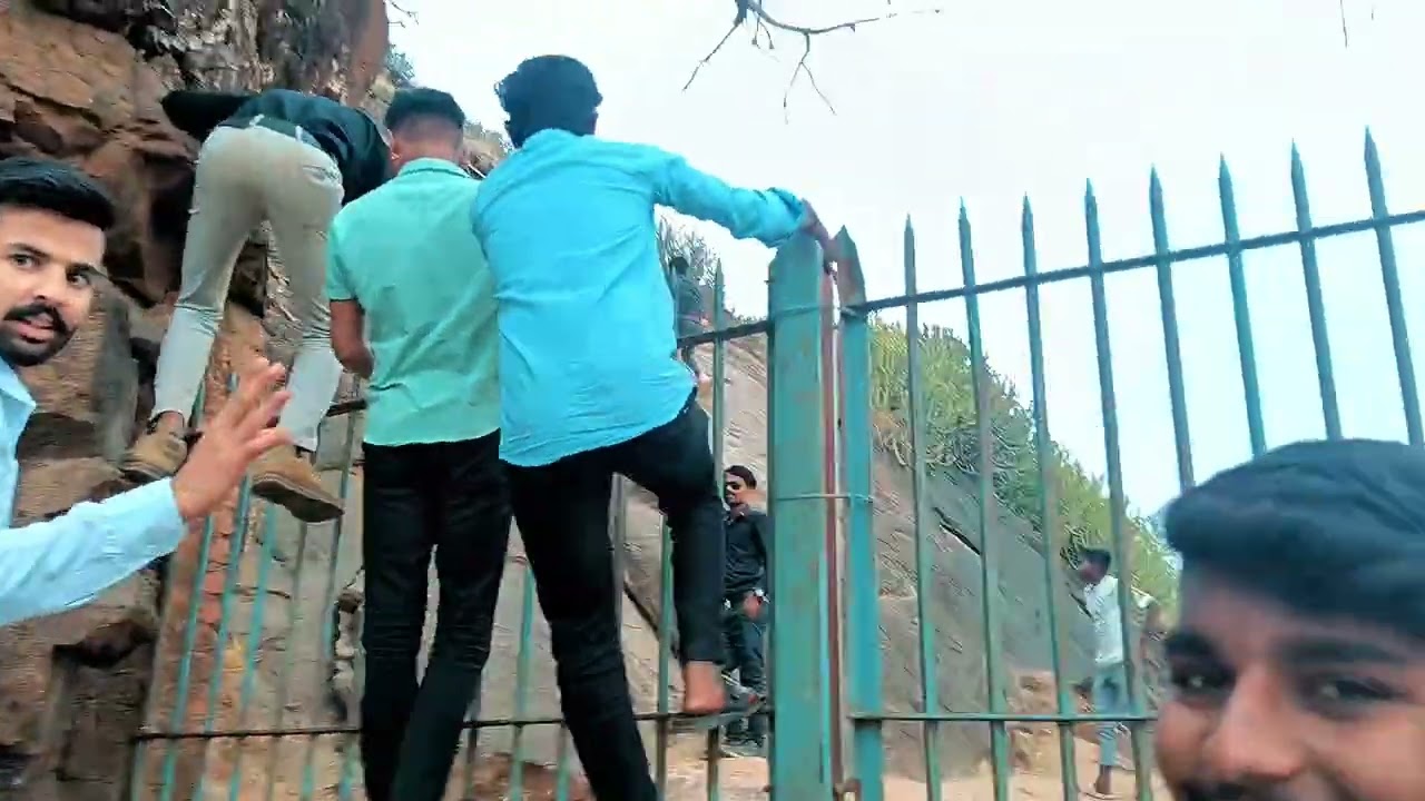 #comedy #viral #roast #india comedy video 