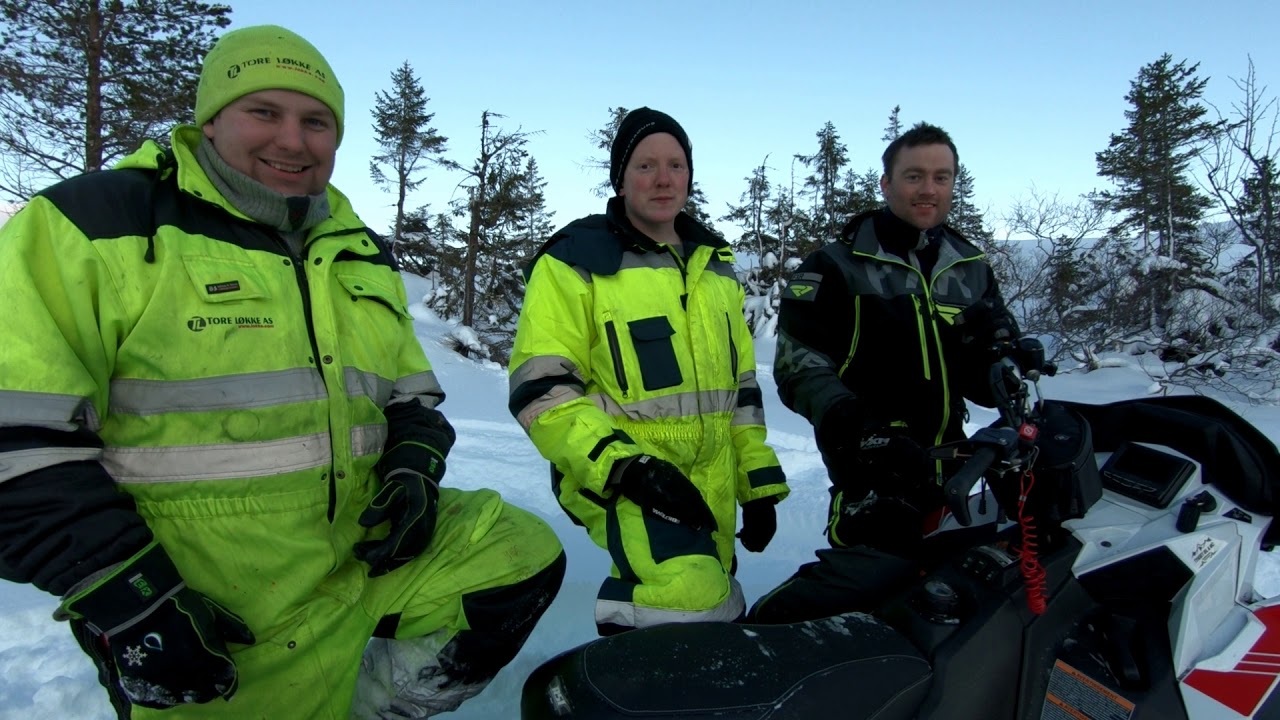 Sn&oslash;scooterl&oslash;ype Stjern-Botnstua (&Aring;fjord)