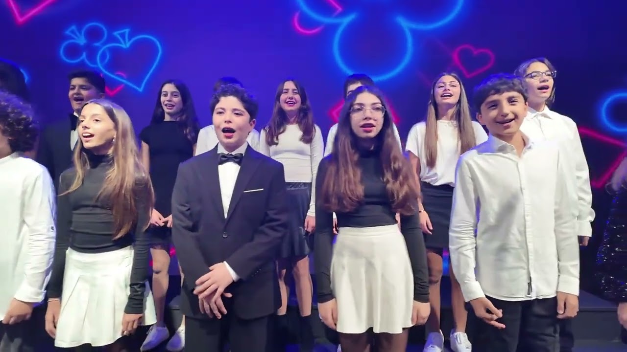 Bernard Sauvat - Le Professeur Est Un Rêveur (Les Nuits Nostalgie - Liban 2024) Grade 7- IC -Ain Aar