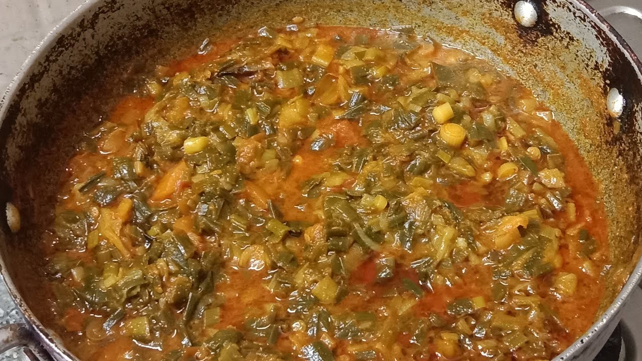 Ulli poraka tomato spring onion curry 👌 recipe subscribe to my channel like share 🙏🙏