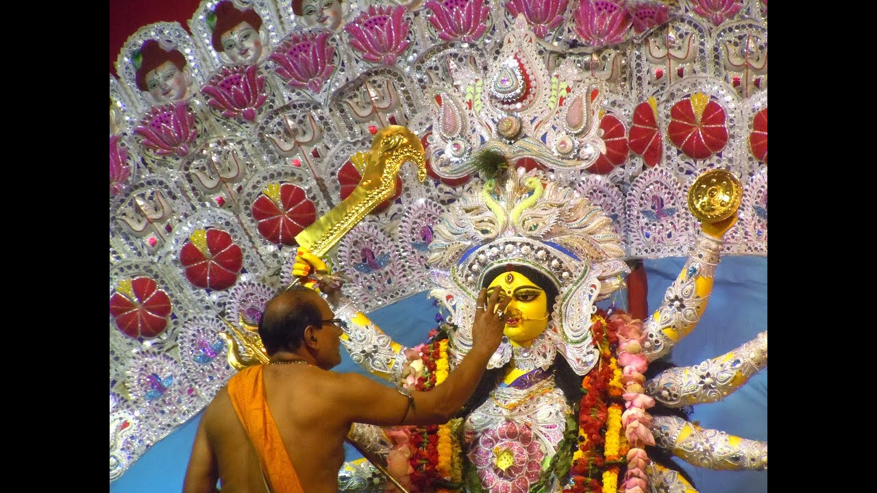 Sandhi Puja, Durga Puja 2013